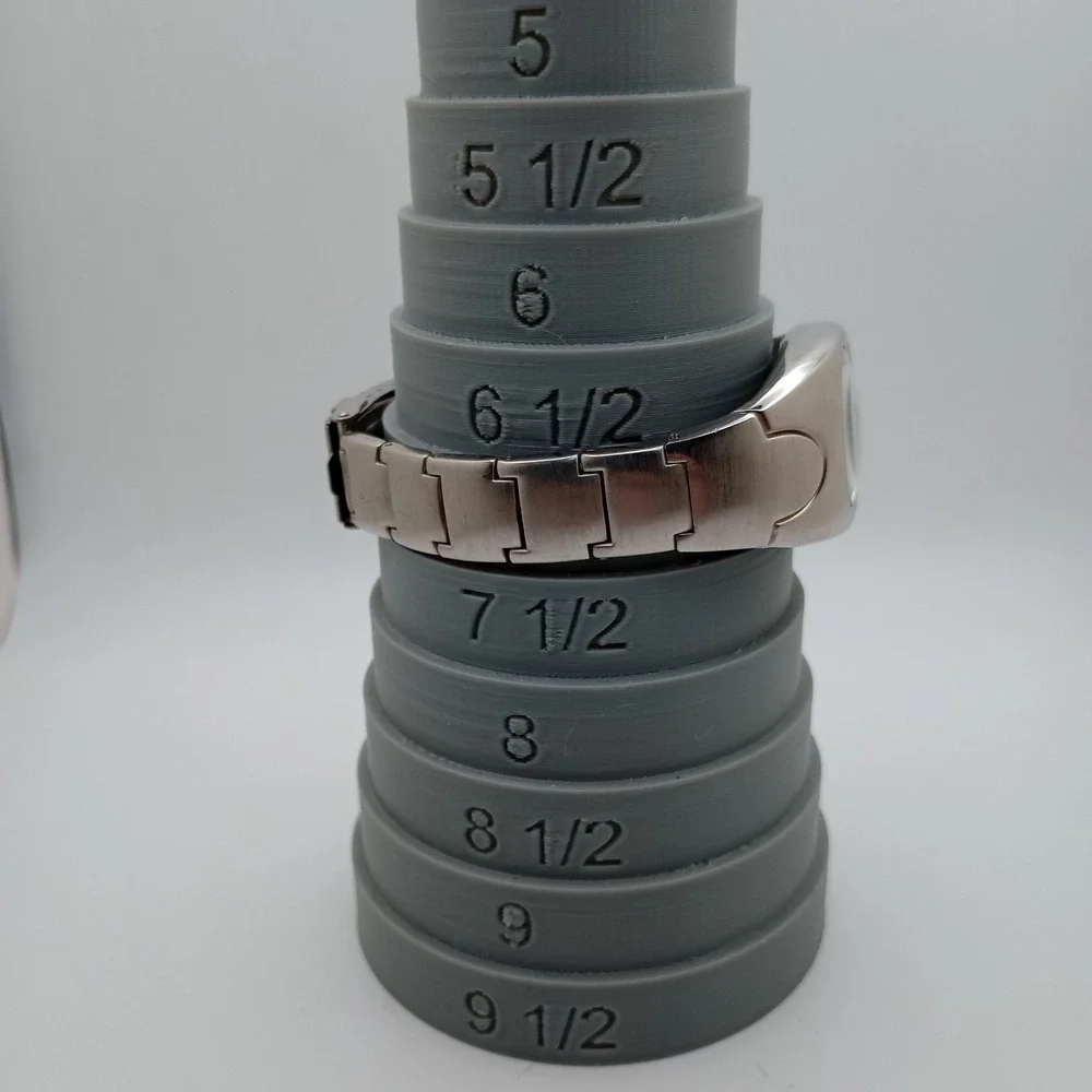 Atronic quartz wristwatch